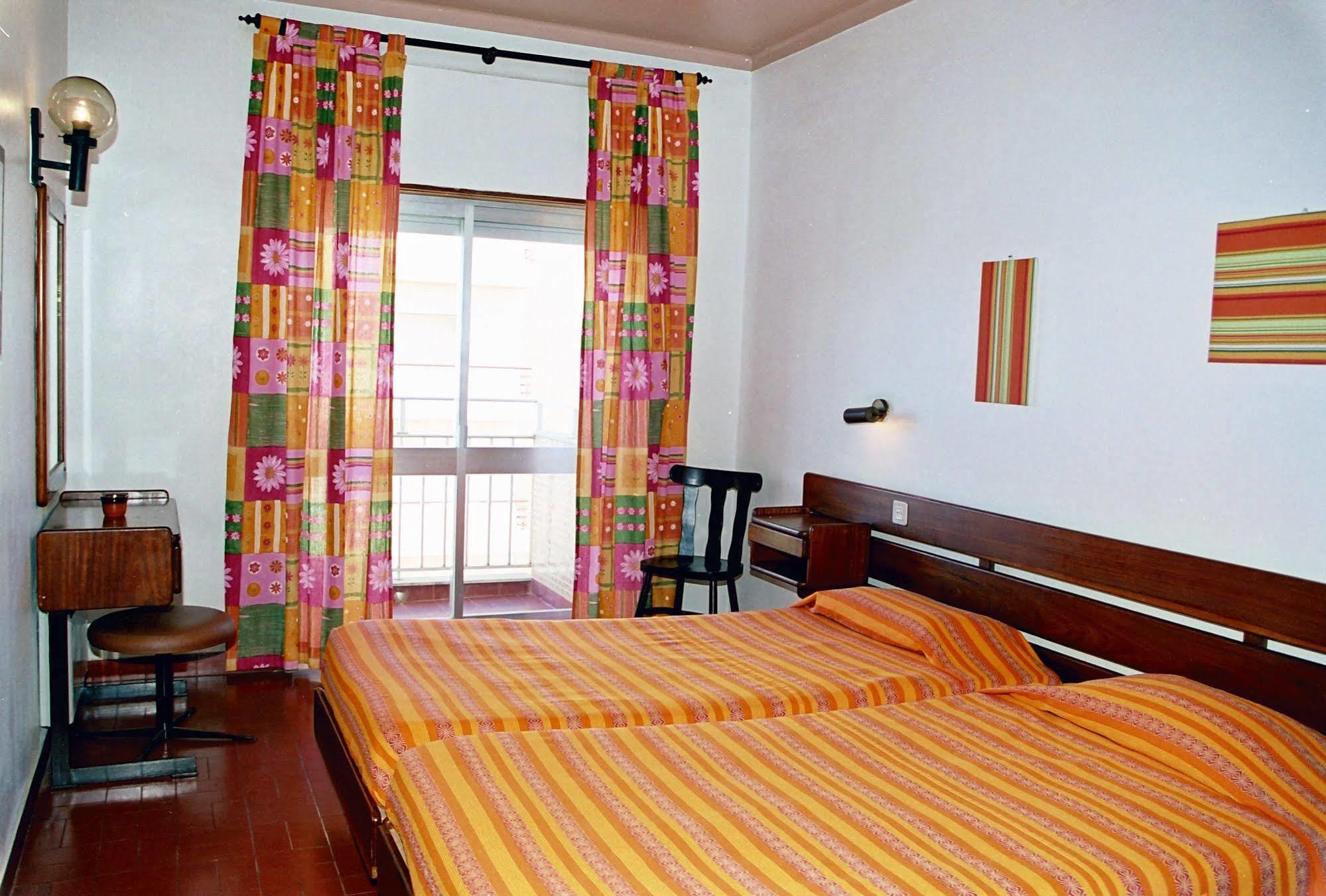 بورتيماو Hotel Apartamento Iate المظهر الخارجي الصورة