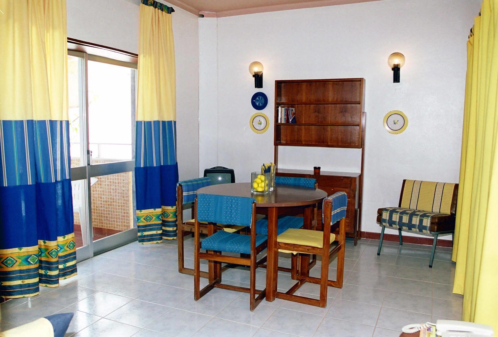 بورتيماو Hotel Apartamento Iate المظهر الخارجي الصورة